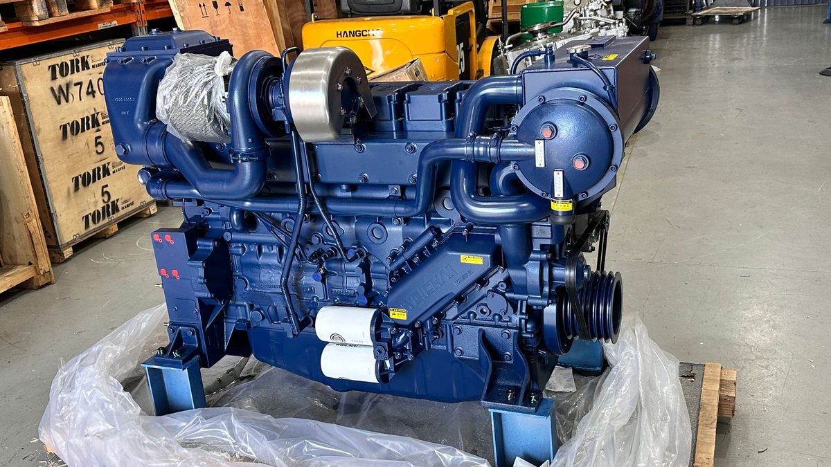 Motor diesel marítimo Viamare – equipamento real em estoque